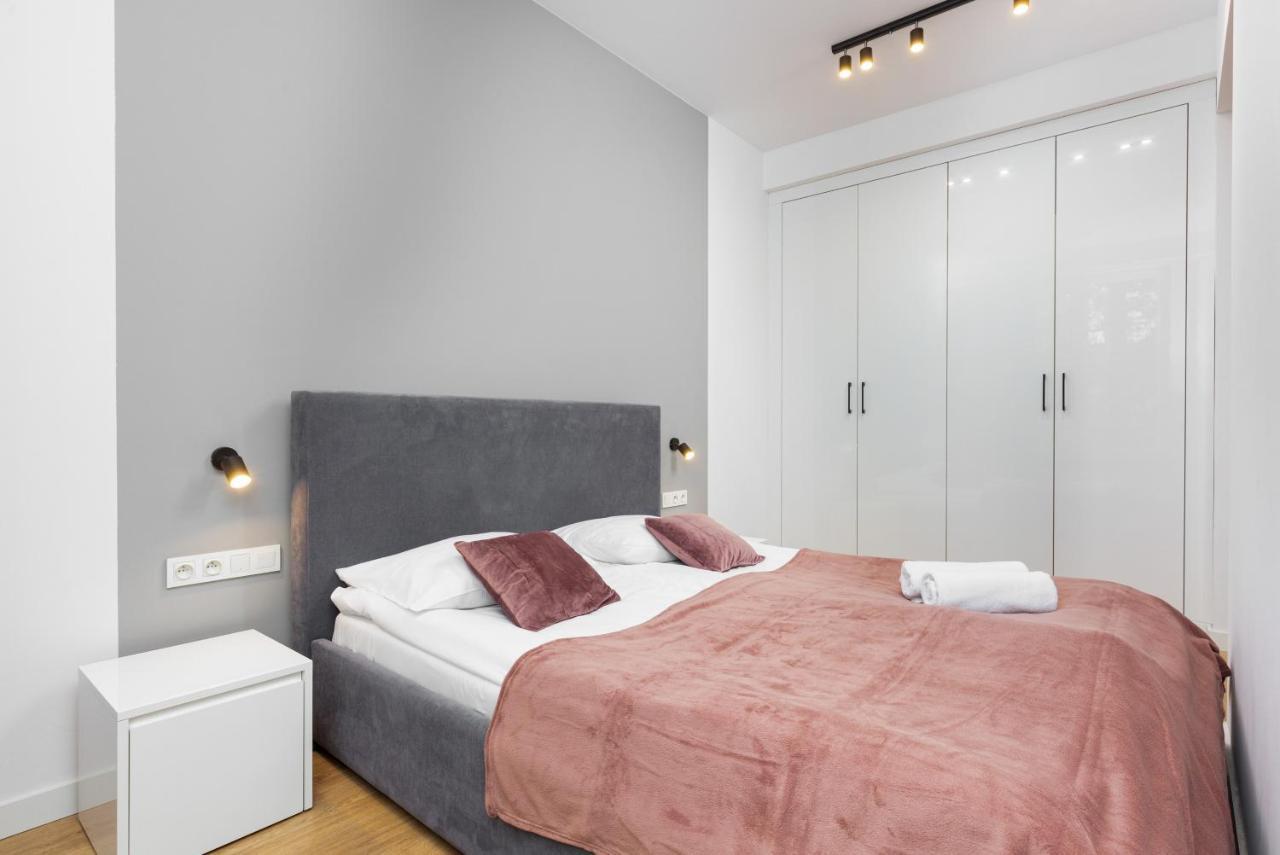 Slawinska Apartment Warsaw Wola By Noclegi Renters Exterior photo